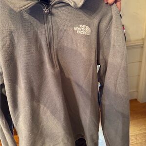 The North Face Light Gray Pullover QUARTER ZIP